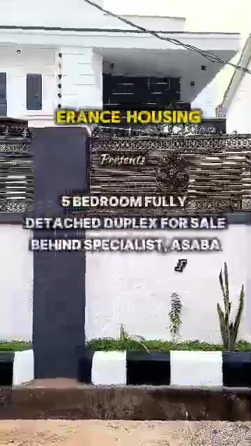 5 bedroom duplex